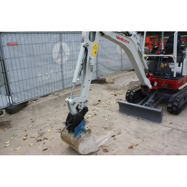 2018 TAKEUCHI TB216-41951119