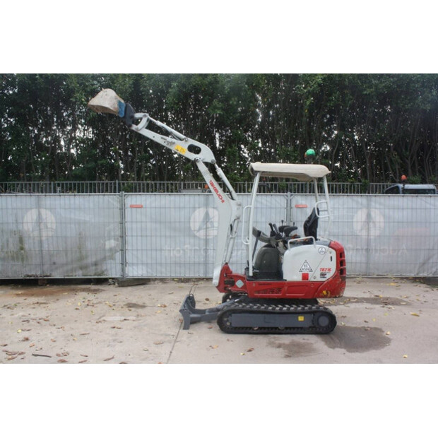 2018 TAKEUCHI TB216-41951130
