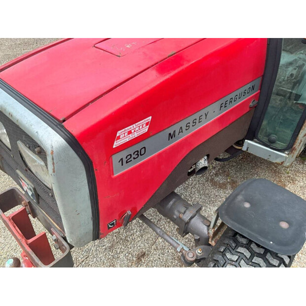 2010 Massey Ferguson 1230-41951158