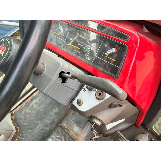2010 Massey Ferguson 1230-41951174