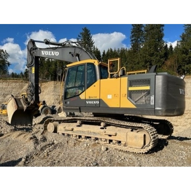 2017 Volvo EC220EL-41959488