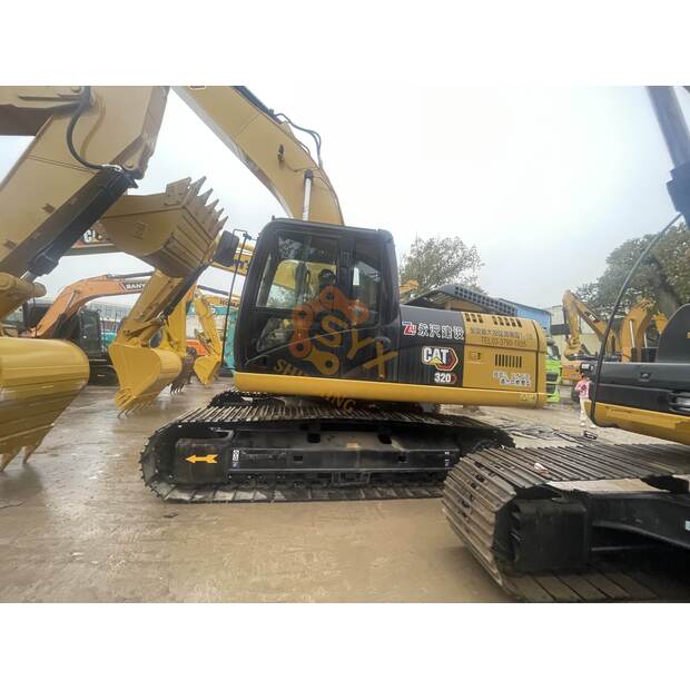 2024 Caterpillar 320D2-41965627