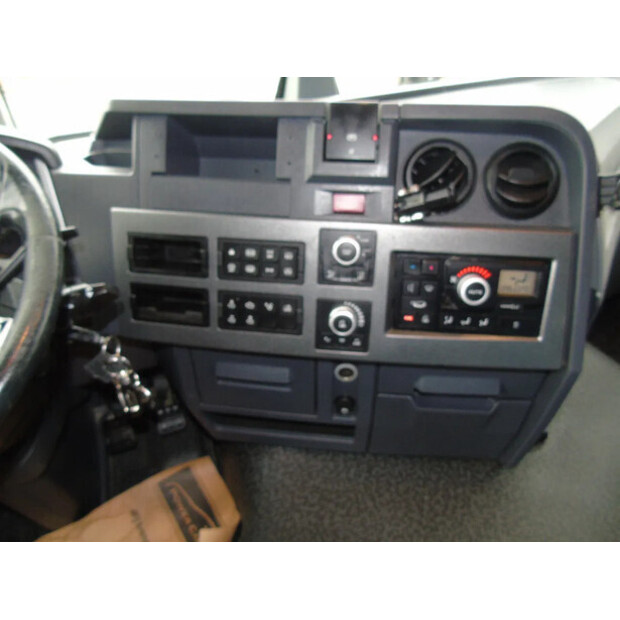 2018 Renault T440-41965901