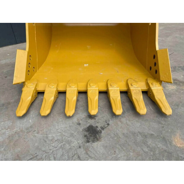 2025 Caterpillar 350 TB-41967231