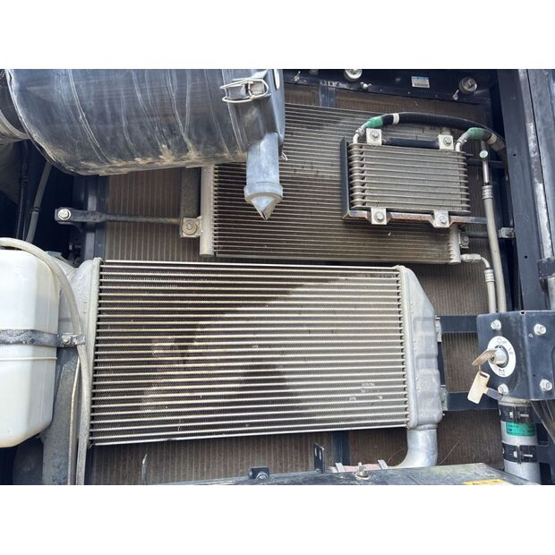 2021 KATO HD823MR-7-41969045