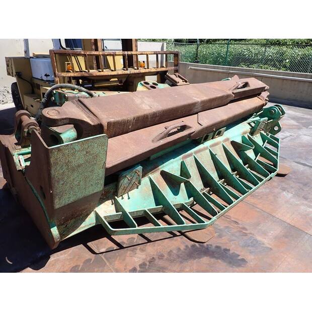 2000 كاتربيلر D8T-41969173