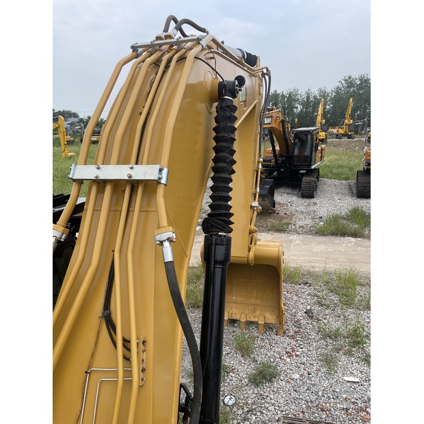 2023 Caterpillar 330GC-41969229