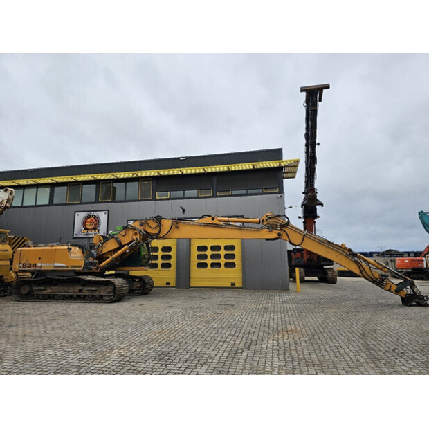 2011 ليبهير R934C-41969424