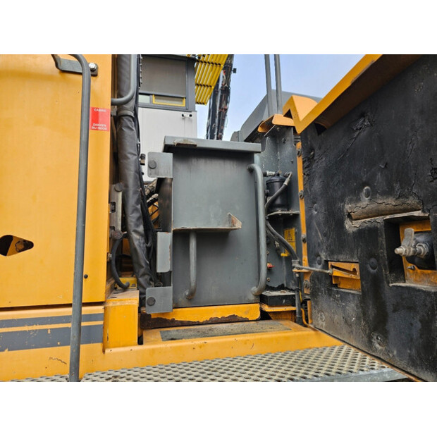 2011 ليبهير R934C-41969434