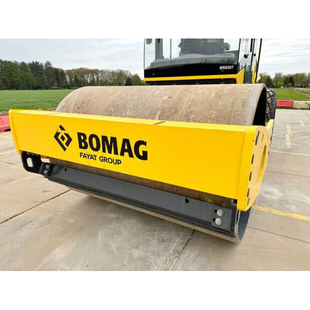 2023 بوماج BW213D-5-41970501