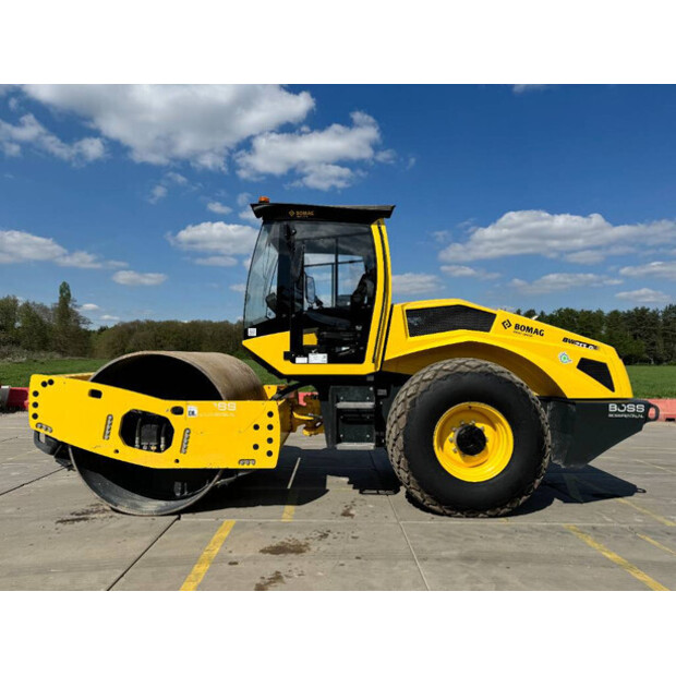 2023 BOMAG BW213D-5-41970510