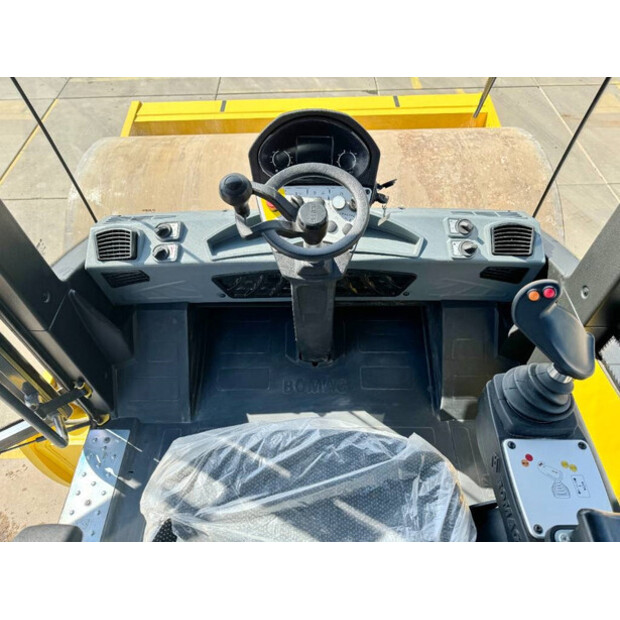 2023 BOMAG BW213D-5-41970517