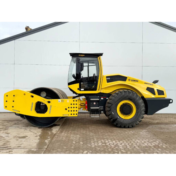 2025 BOMAG BW226D-5CL-41970636