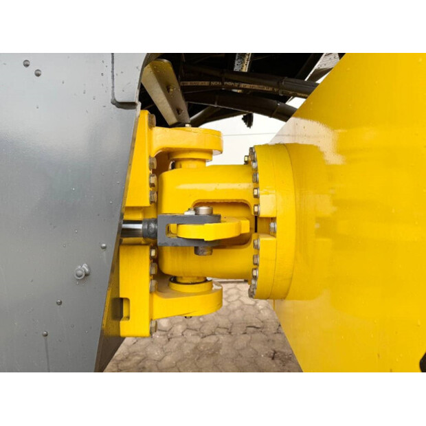 2025 BOMAG BW226D-5CL-41970653