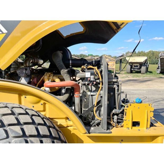2021 Caterpillar CS66B-41970763