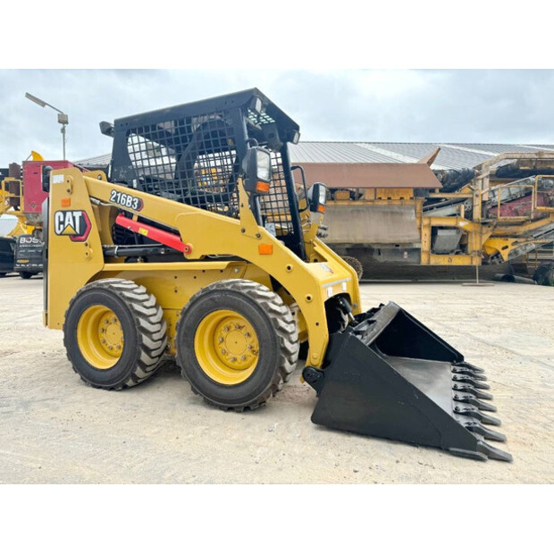 2025 Caterpillar 216B3-41971043