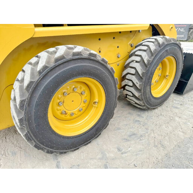 2025 Caterpillar 216B3-41971051