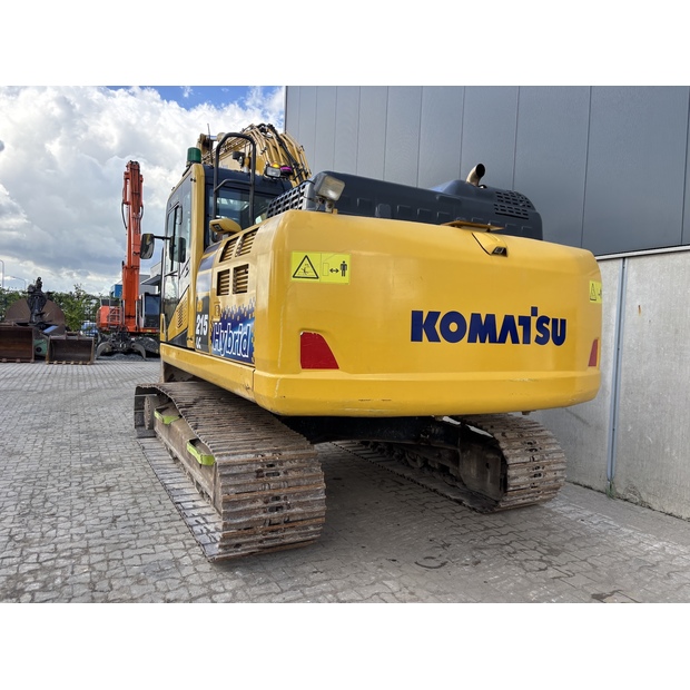 2021 Komatsu HB215LC-3-41985065