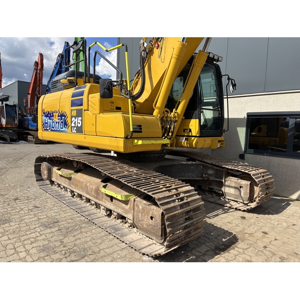 2021 Komatsu HB215LC-3-41985080