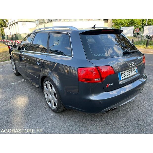 2005 Audi S4-41990311