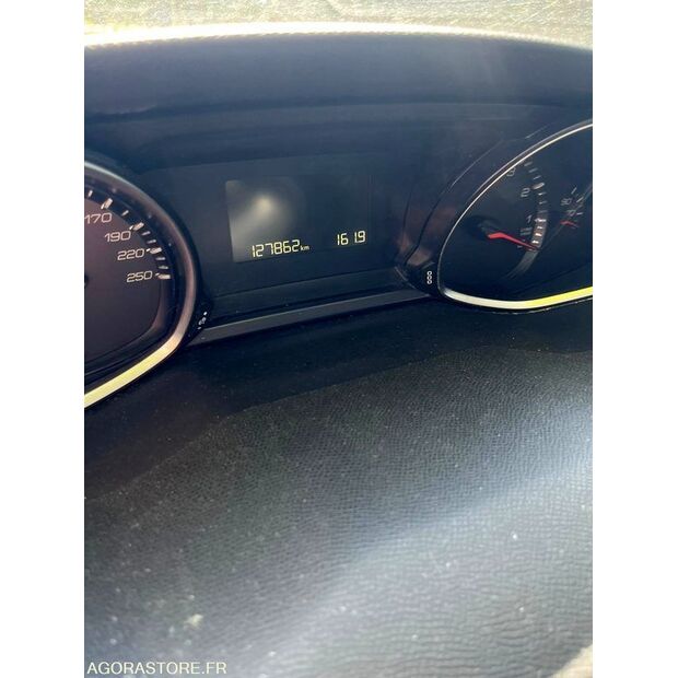 2018 Peugeot 308-41990696