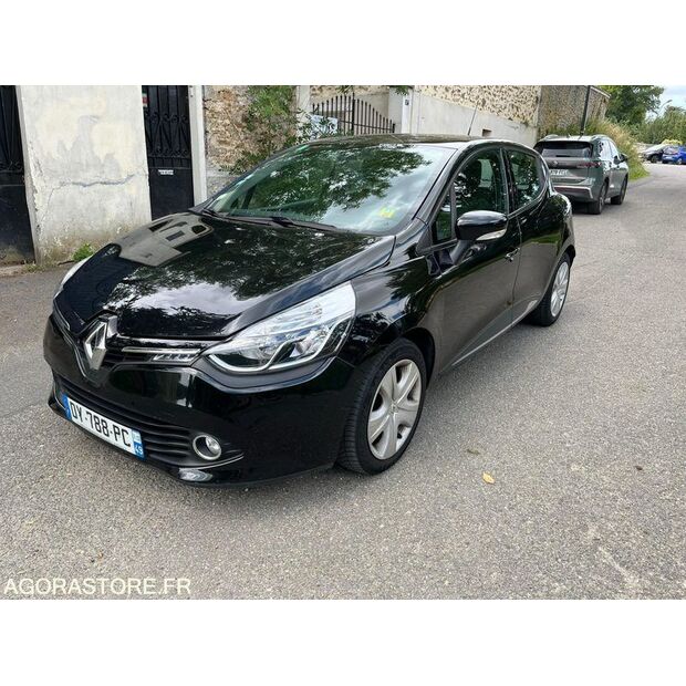 2015 Renault Clio-41991019