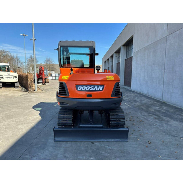 2016 Doosan DX55-9C-41991631