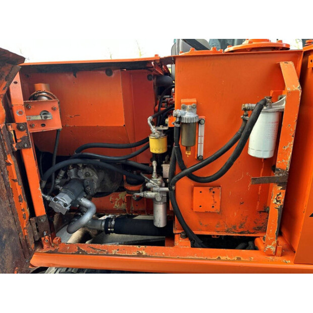 Hitachi ZX70LC-41991811