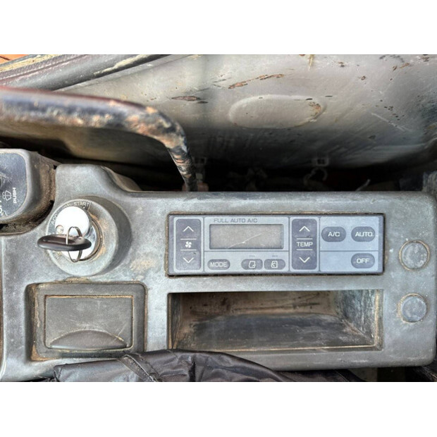 Hitachi ZX70LC-41991822