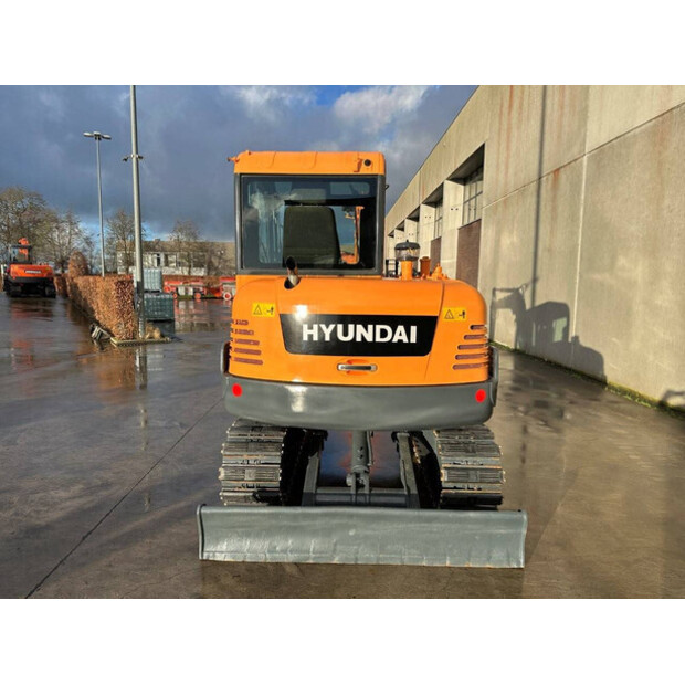 2017 Hyundai R60VS-41991853