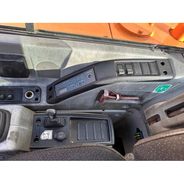 2017 Hyundai R60VS-41991888