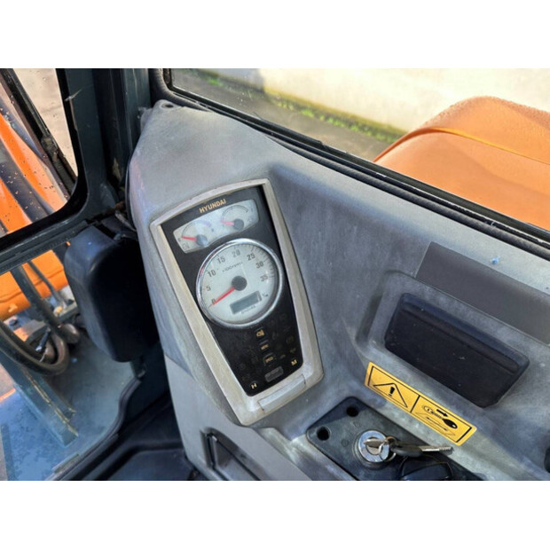 2017 Hyundai R60VS-41991890