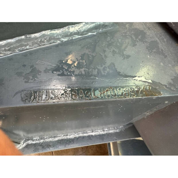 2017 Hyundai R60VS-41991898
