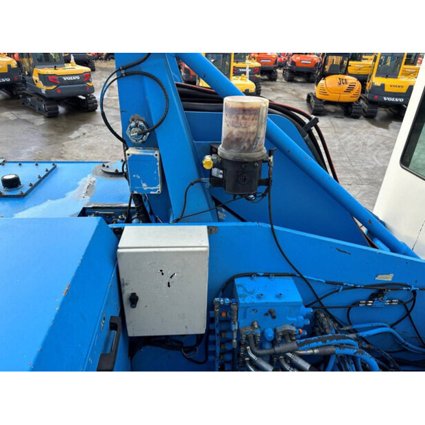 2000 FUCHS MHL331-41992663