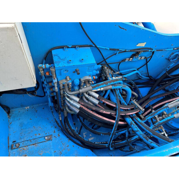 2000 FUCHS MHL331-41992664