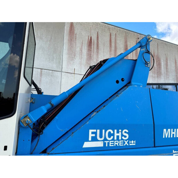 2000 FUCHS MHL331-41992676