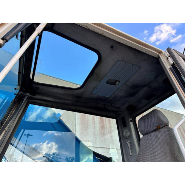 2000 FUCHS MHL331-41992677
