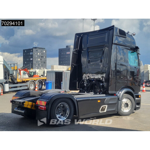 2025 Mercedes-Benz Actros 1863LS-41994258