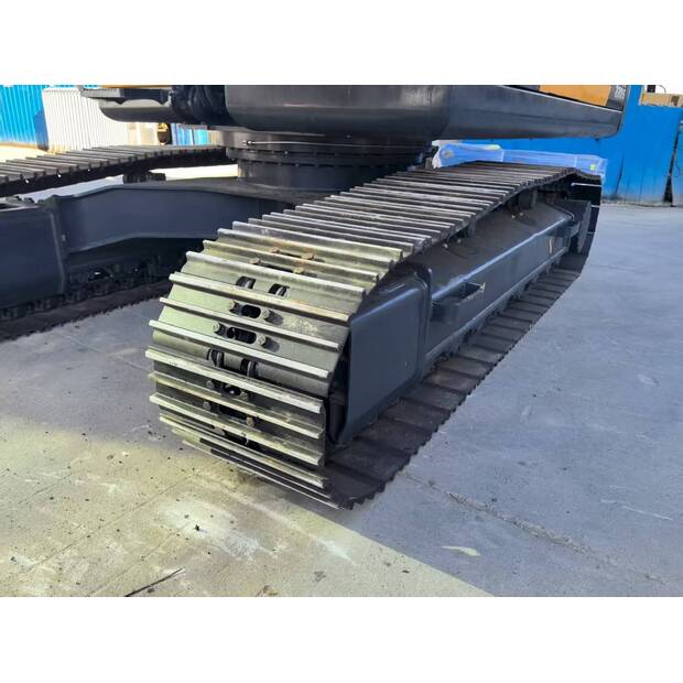 2025 Hyundai HX220S-41994312