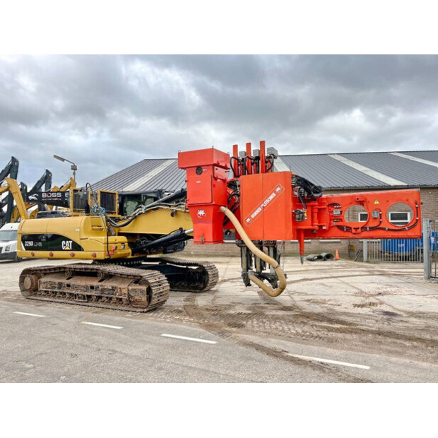 2010 Caterpillar 329D-41994594