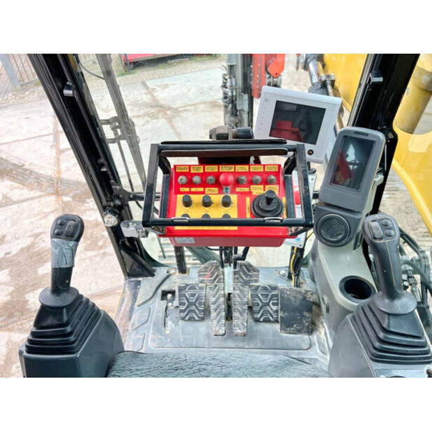 2010 Caterpillar 329D-41994597