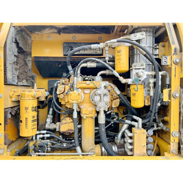 2010 Caterpillar 329D-41994605