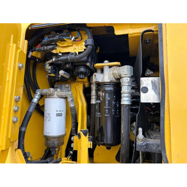 2019 Komatsu D65WX-18-41995780