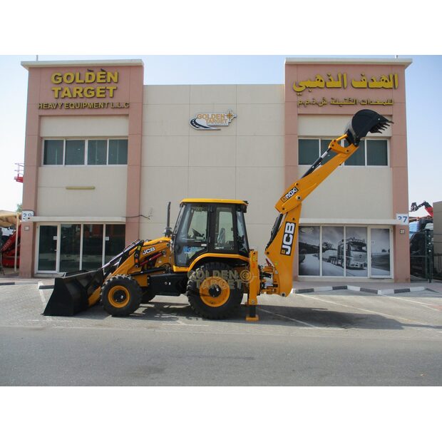 2025 جيه سي بي 3DX-41996221