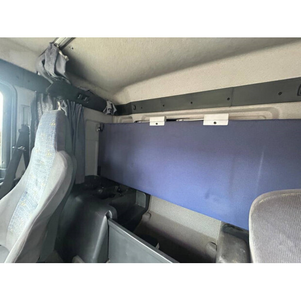 2004 MAN TGA 33.460-42008669