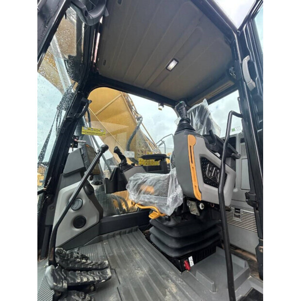 2018 Caterpillar 320-42008703