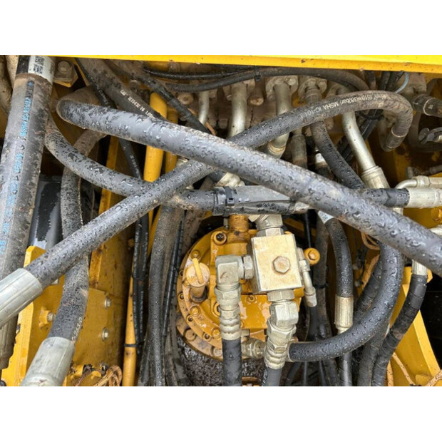 2018 Caterpillar 320-42008715