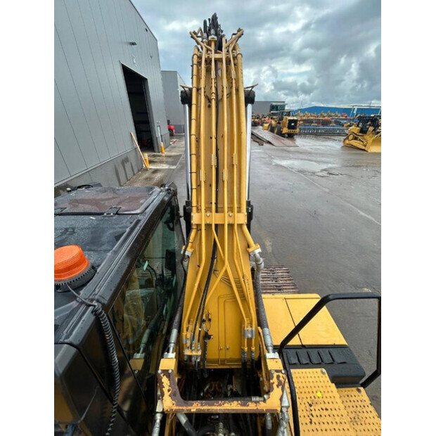 2018 Caterpillar 320-42008717
