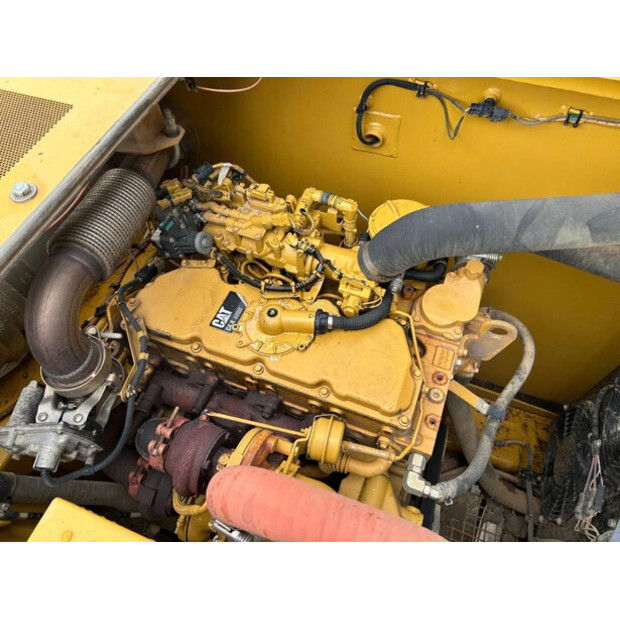 2018 Caterpillar 320-42008718