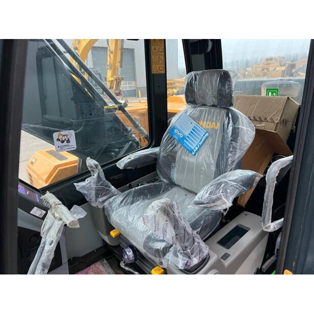 2025 Hyundai R210-42008780